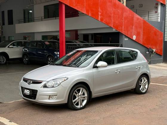 HYUNDAI I30 2.0 MPFI GLS 16V GASOLINA 4P MANUAL